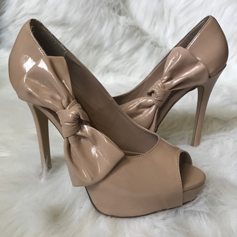 Steve madden heels with bow